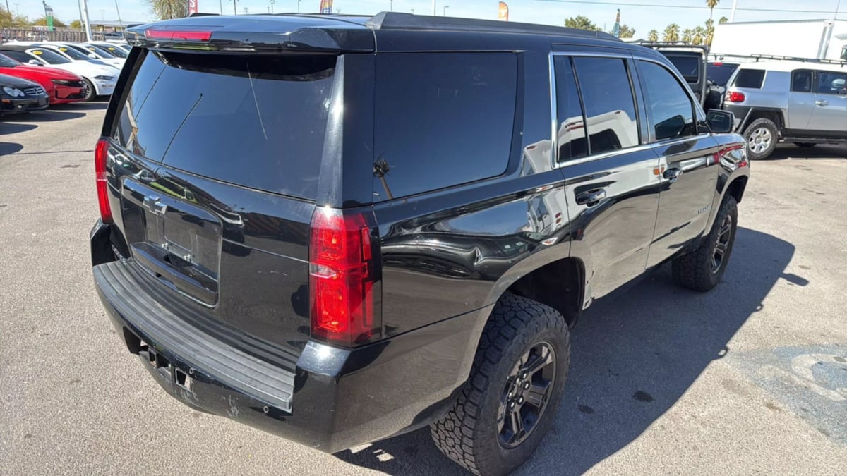 2019 Chevrolet Tahoe LS photo 11