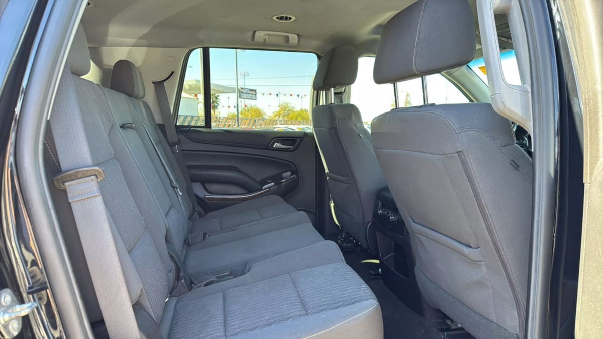2019 Chevrolet Tahoe LS photo 13