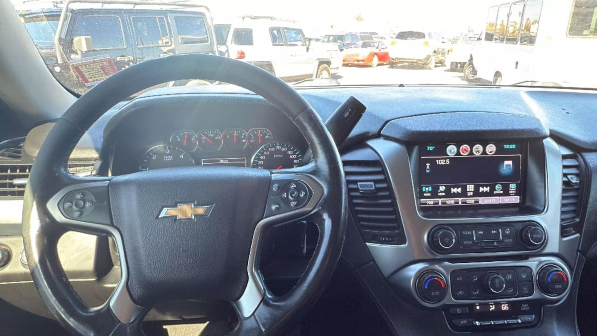 2019 Chevrolet Tahoe LS photo 23