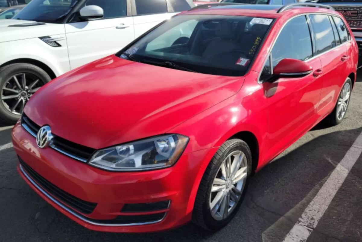 2015 Volkswagen Golf SportWagen TDI SE