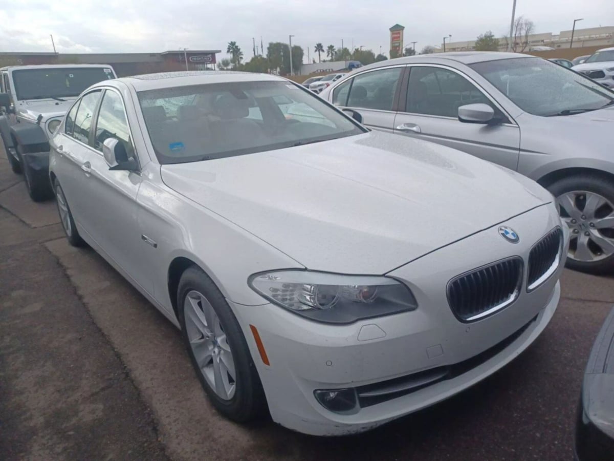 2013 BMW 5 Series 528i