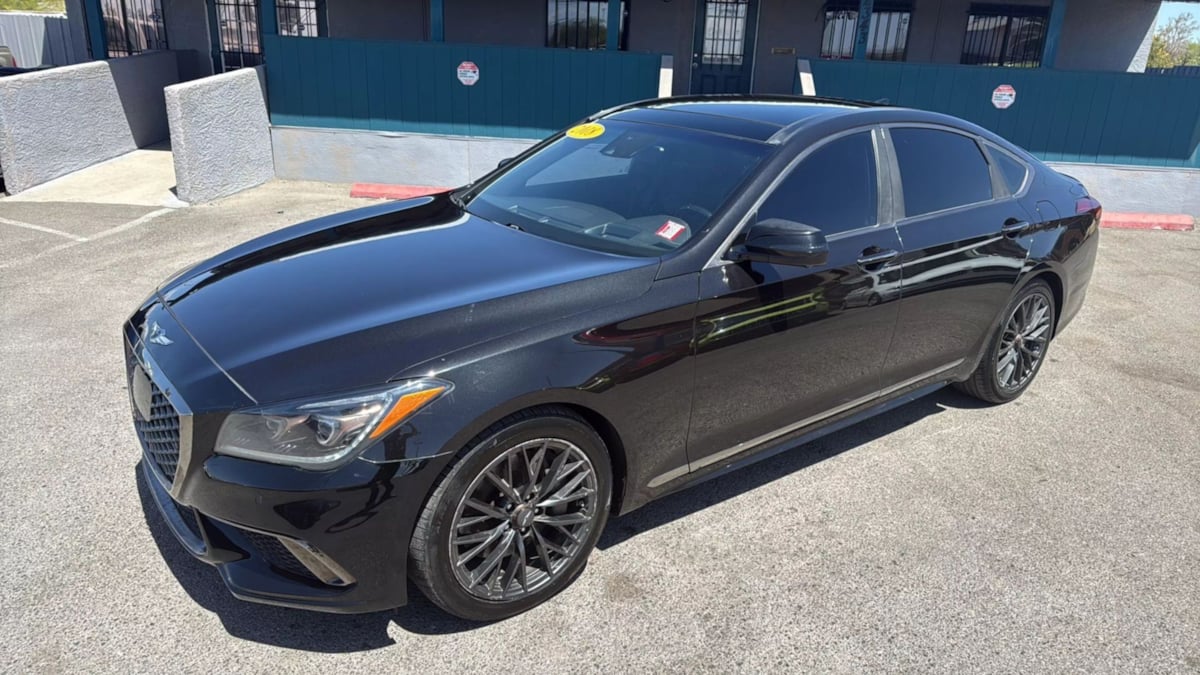 2018 Genesis G80 3.3T Sport photo 2