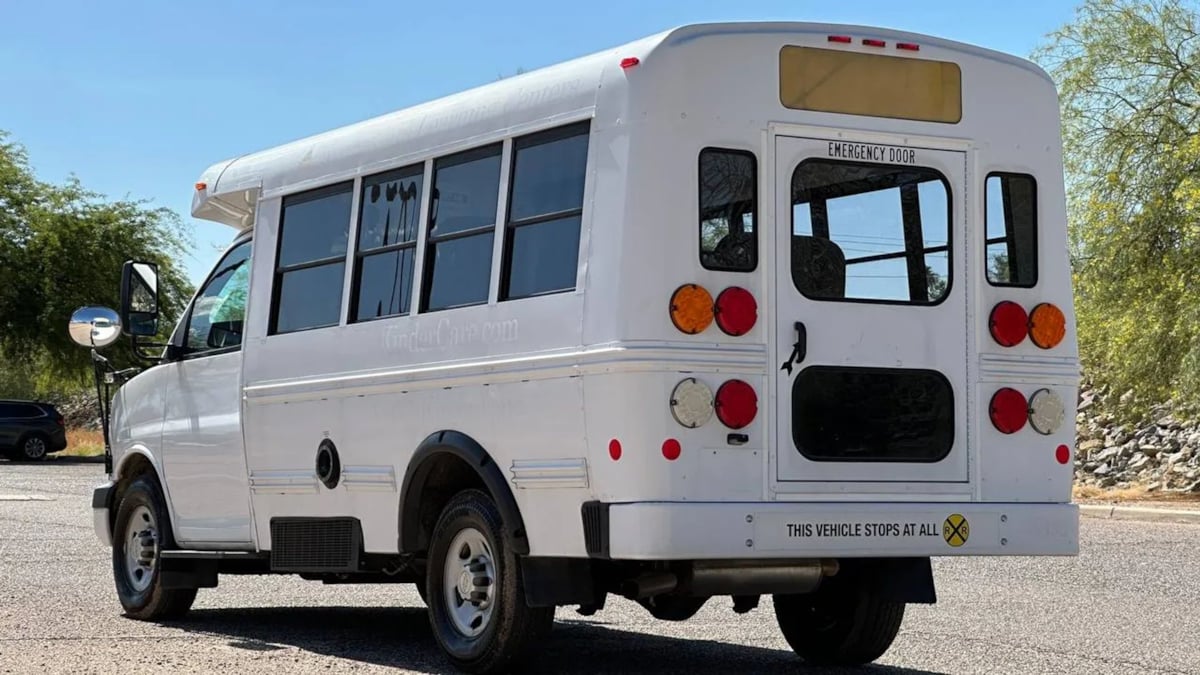 2012 Chevrolet Express G3500 - Photo 6