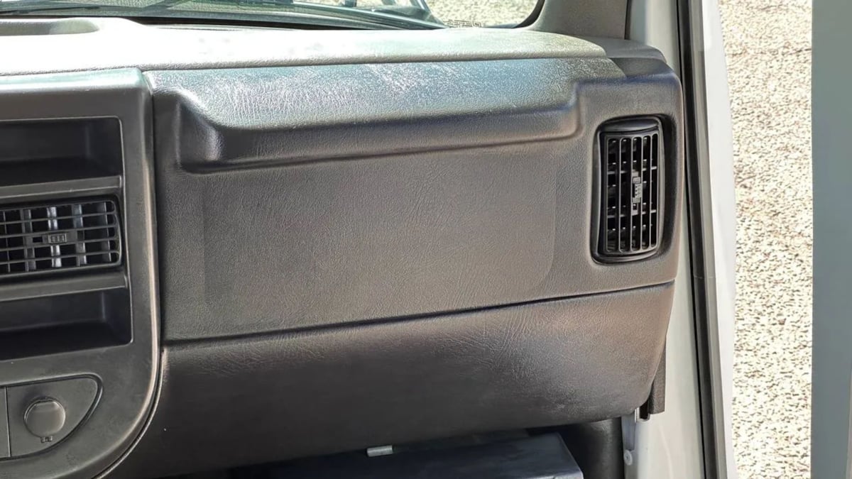 2012 Chevrolet Express G3500 - Photo 22