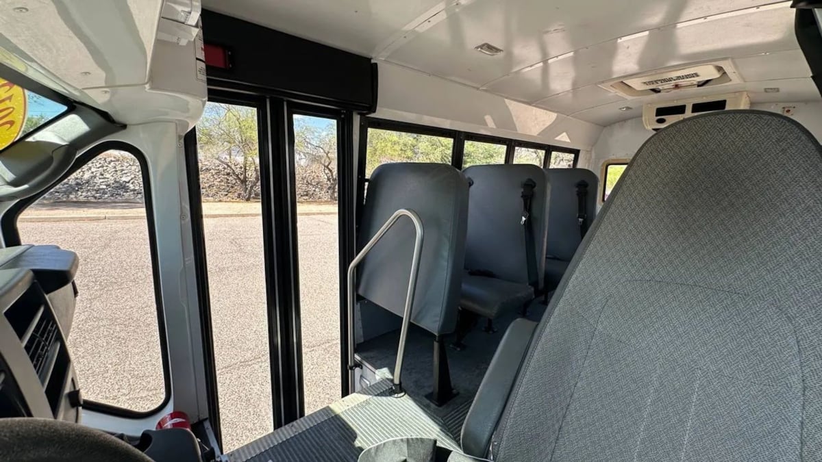 2012 Chevrolet Express G3500 - Photo 25