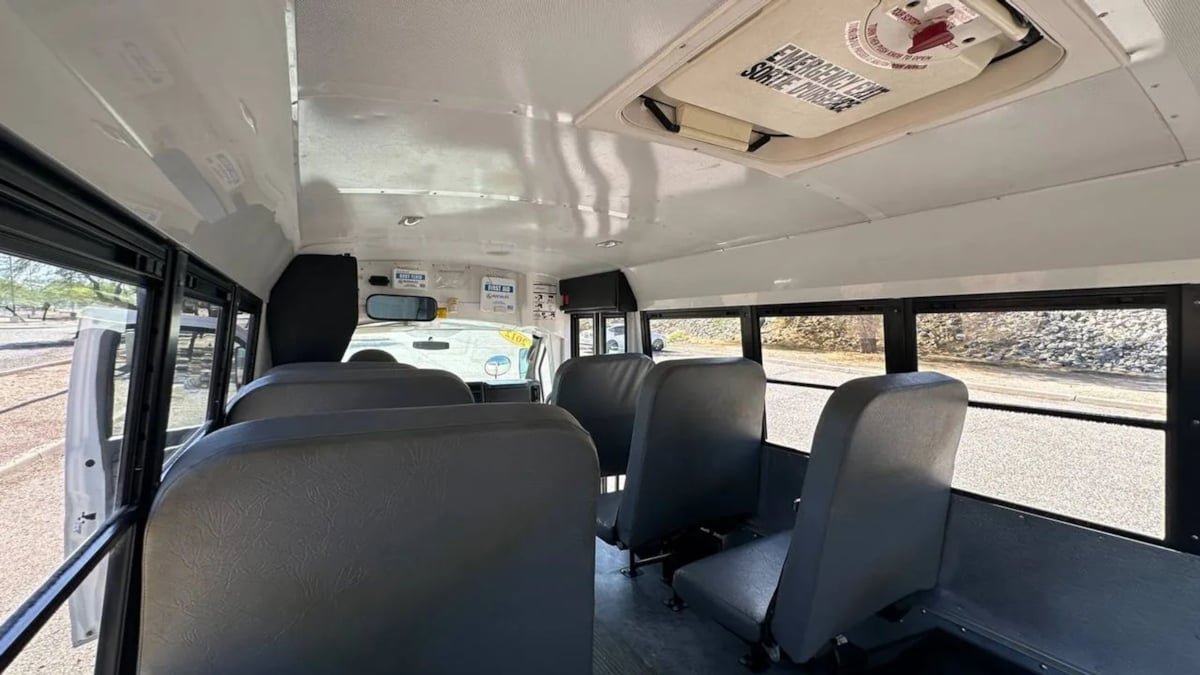 2012 Chevrolet Express G3500 - Photo 27