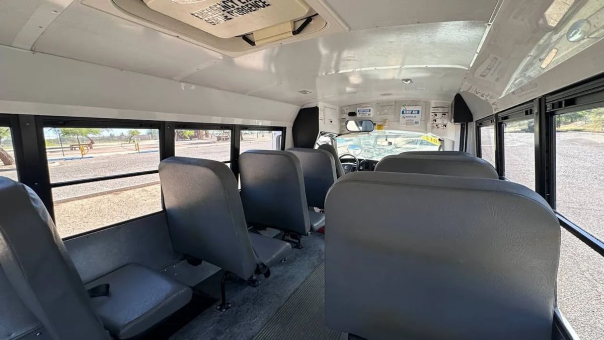 2012 Chevrolet Express G3500 - Photo 30