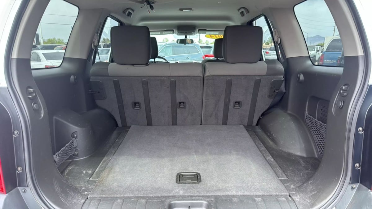 2014 Nissan Xterra Base photo 8