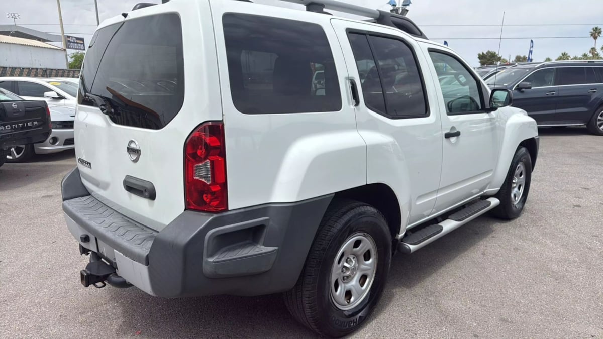 2014 Nissan Xterra Base photo 11
