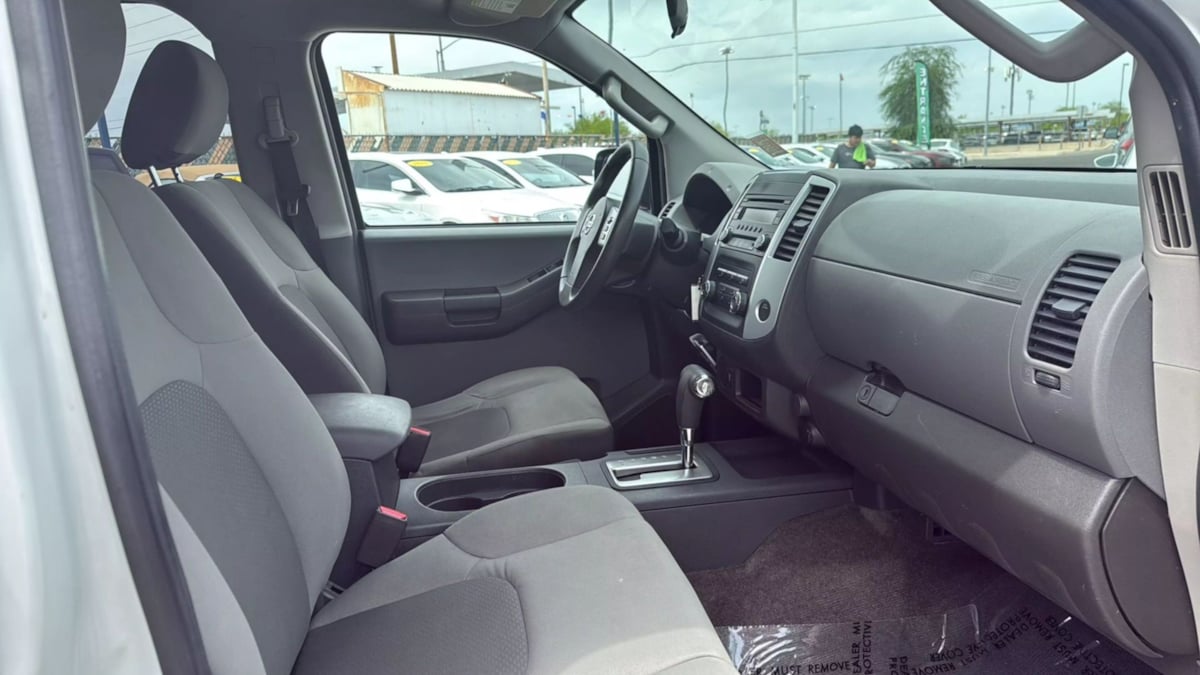 2014 Nissan Xterra Base photo 20