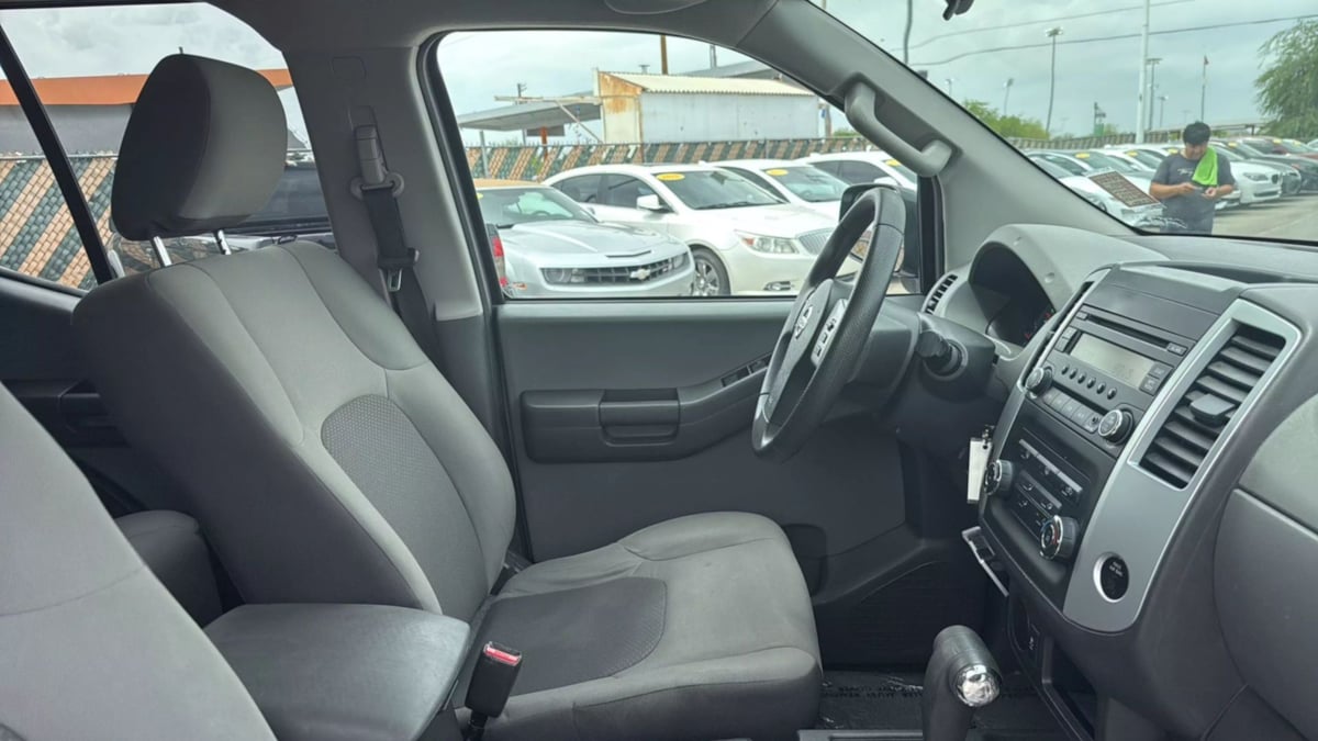 2014 Nissan Xterra Base photo 22