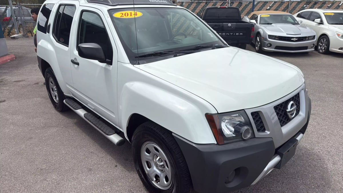 2014 Nissan Xterra Base photo 25