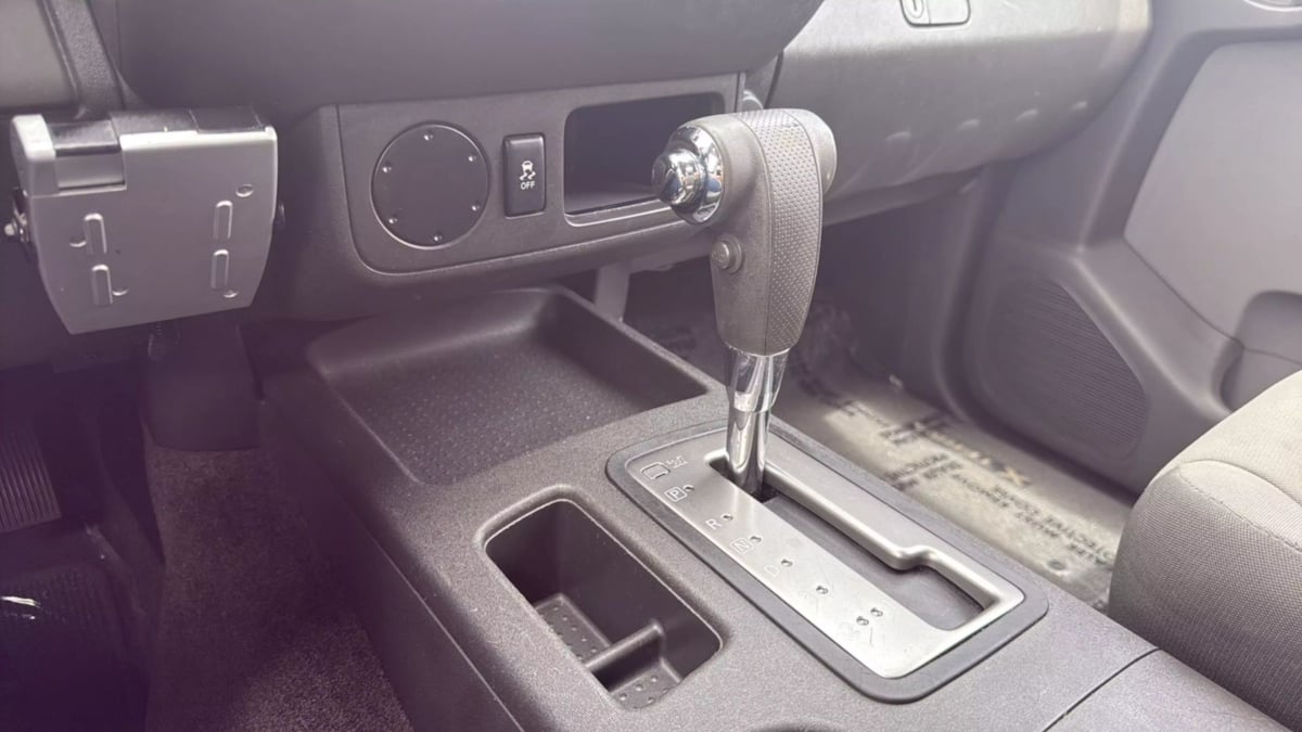 2014 Nissan Xterra Base photo 32
