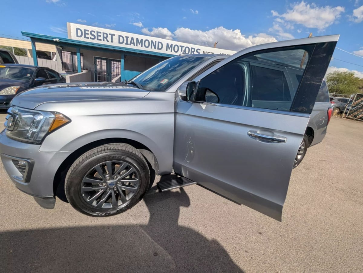 2020 Ford Expedition MAX Limited photo 4