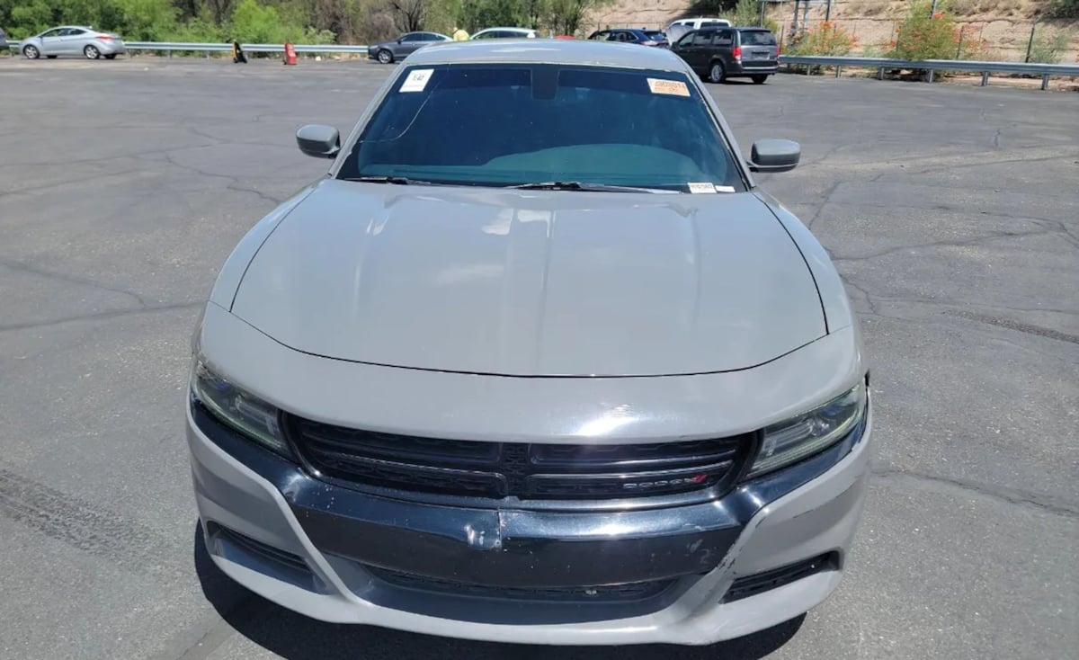 2017 Dodge Charger R/T photo 3
