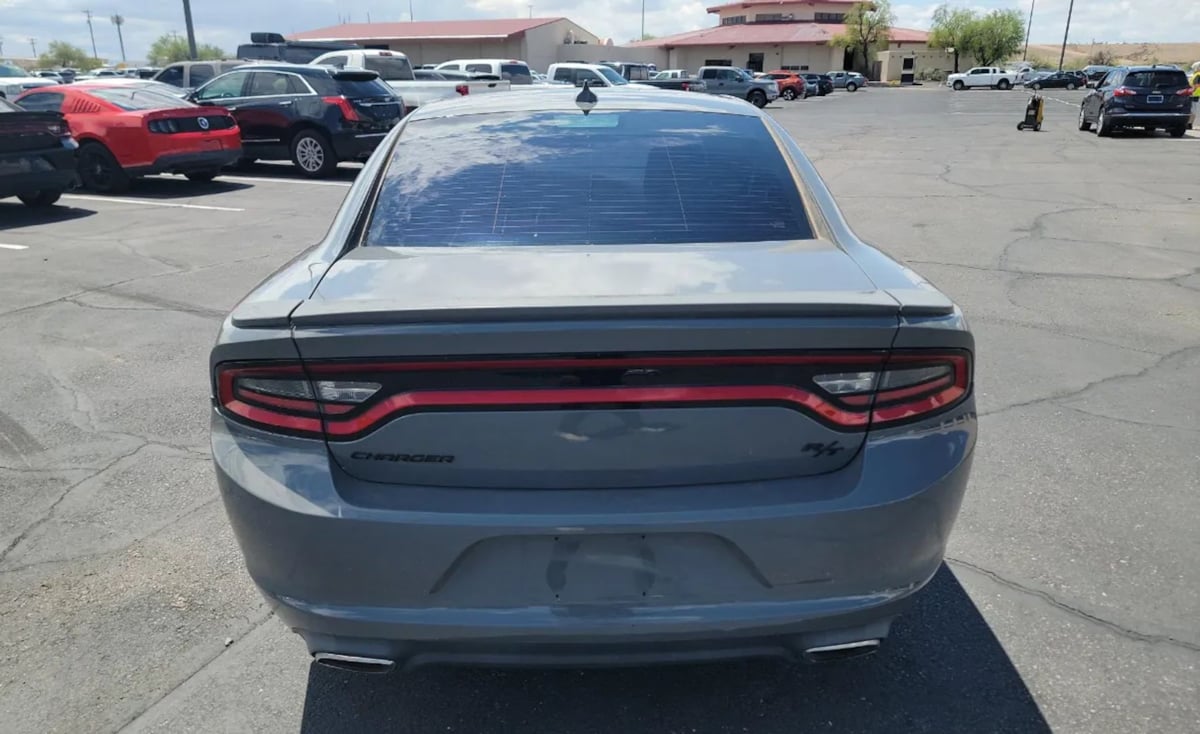 2017 Dodge Charger R/T photo 5