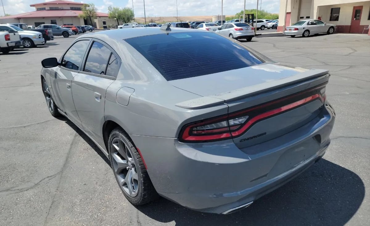 2017 Dodge Charger R/T photo 6