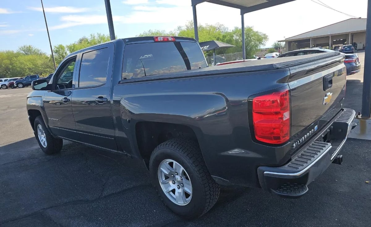 2018 Chevrolet Silverado 1500 LT photo 6