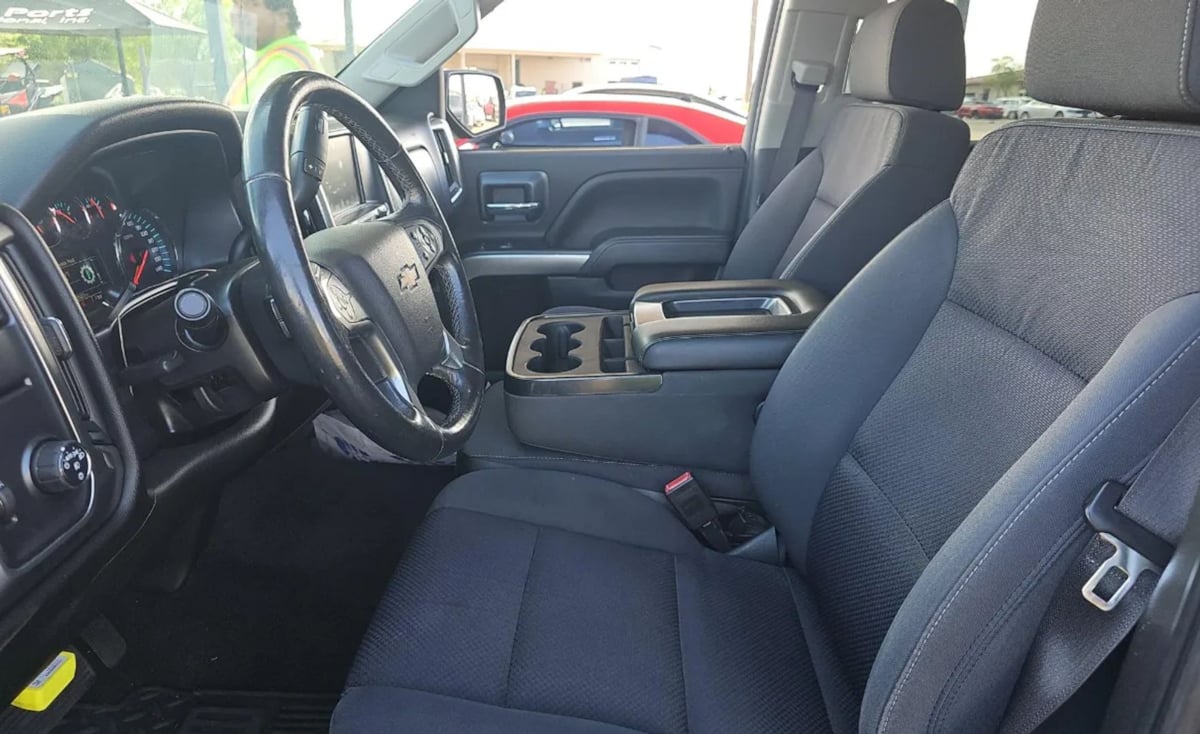 2018 Chevrolet Silverado 1500 LT photo 7
