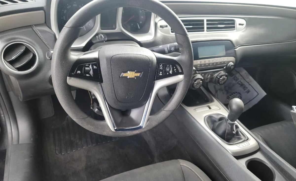 2014 Chevrolet Camaro 1LS photo 10
