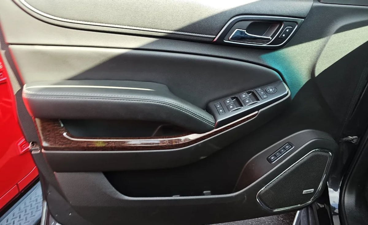 2017 Gmc Yukon SLT photo 9