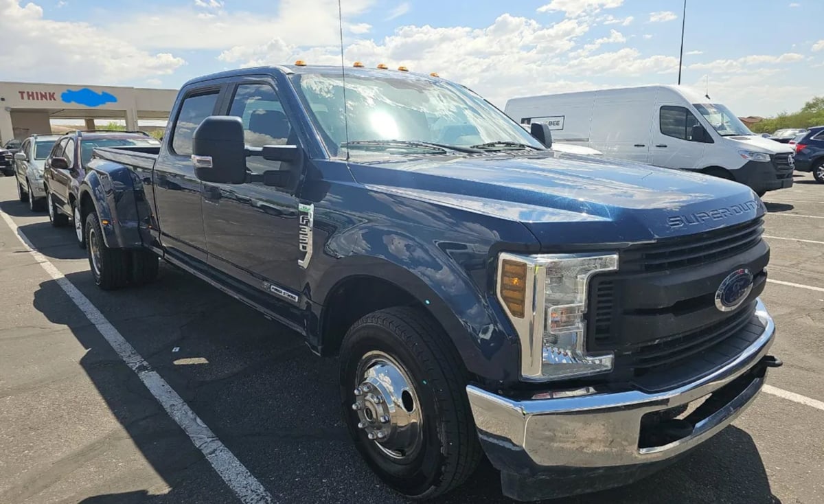 2019 Ford F-350 XL photo 3