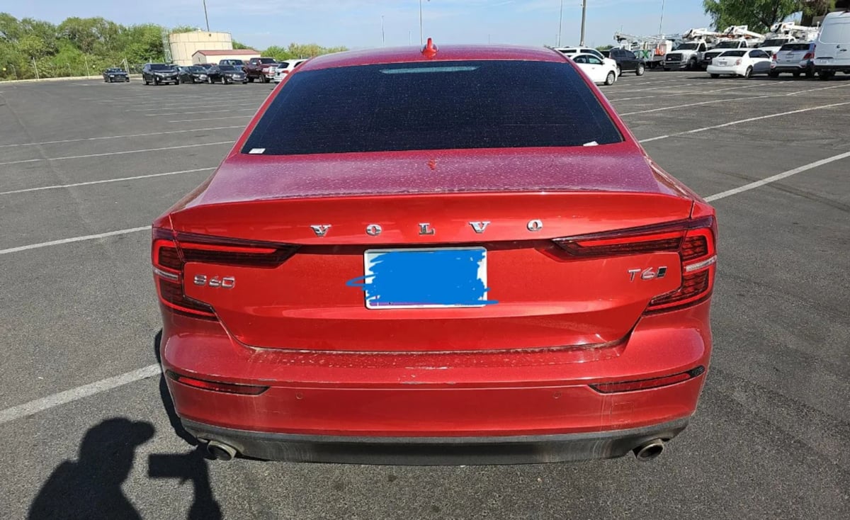 2020 Volvo S60 T6 Momentum photo 5