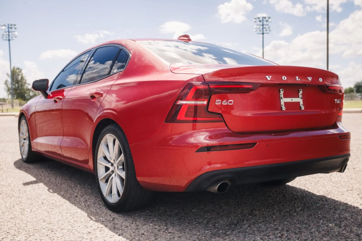 2020 Volvo S60 Momentum - Photo 9
