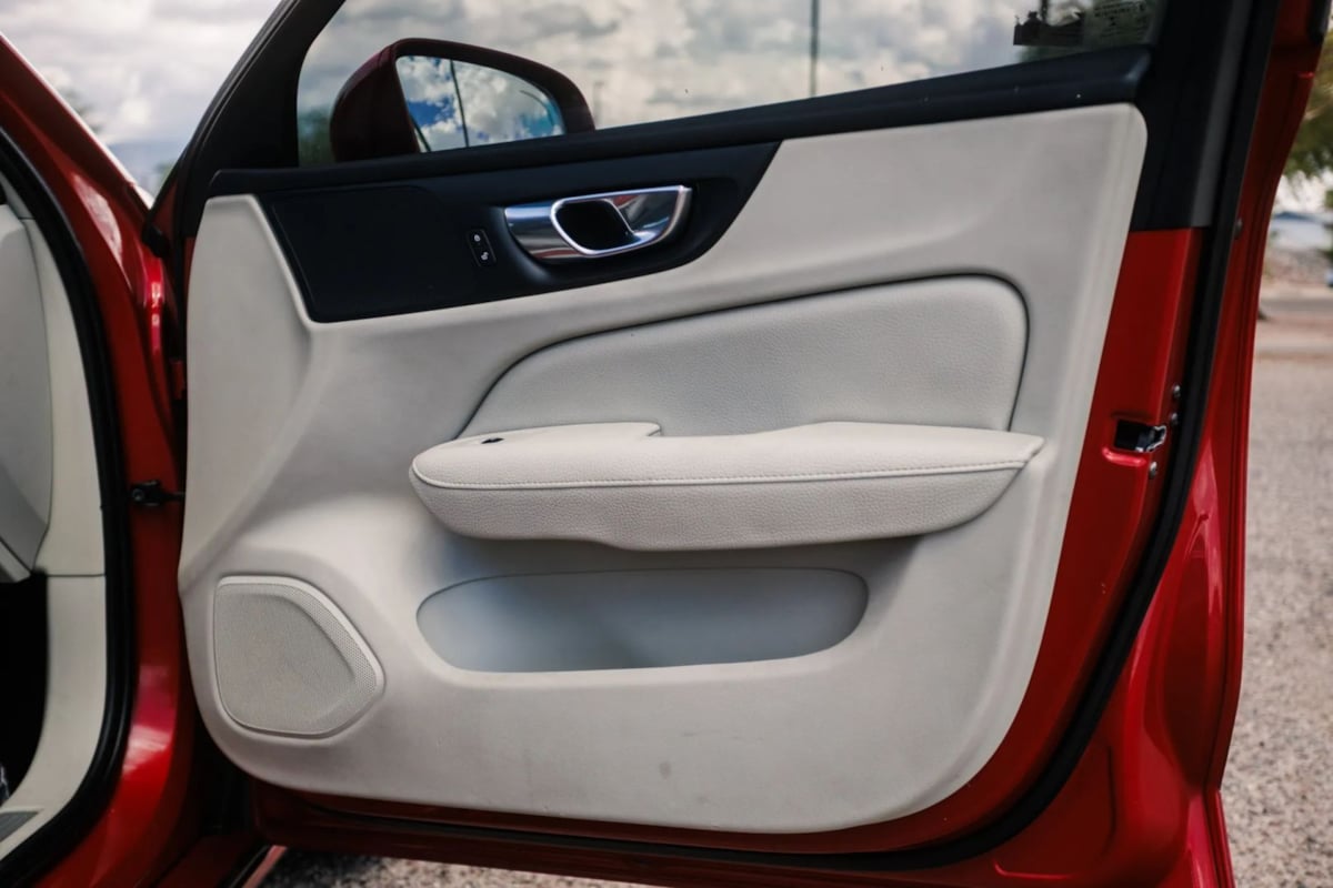 2020 Volvo S60 Momentum - Photo 12