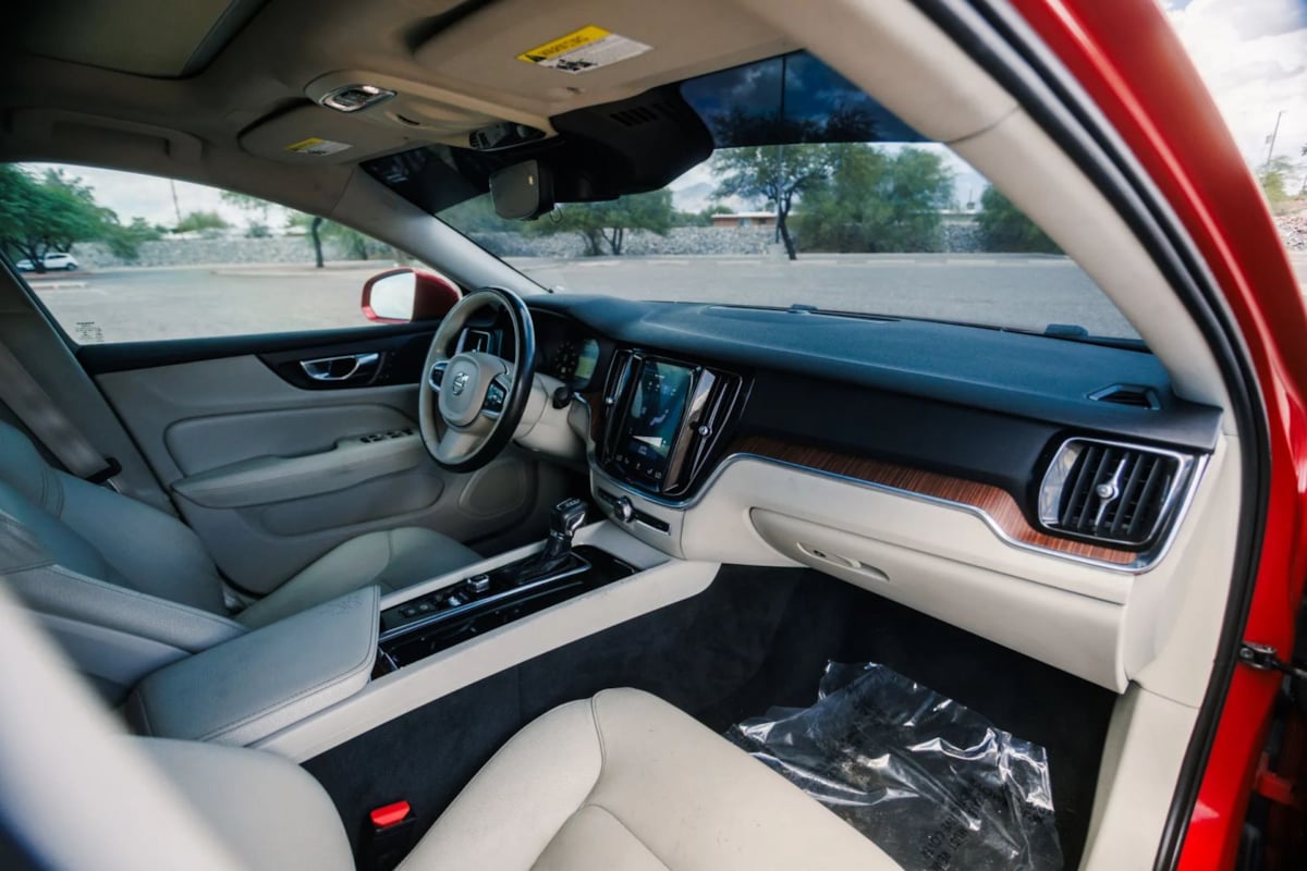 2020 Volvo S60 Momentum - Photo 13