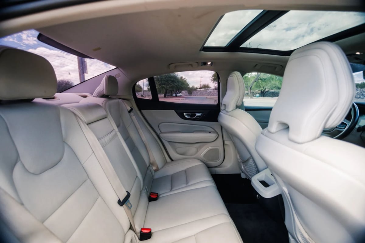 2020 Volvo S60 Momentum - Photo 19