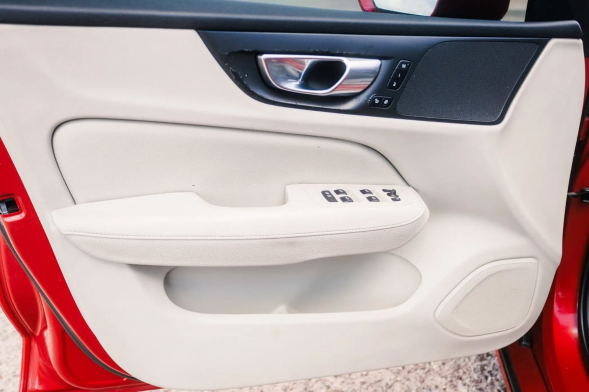 2020 Volvo S60 Momentum - Photo 27