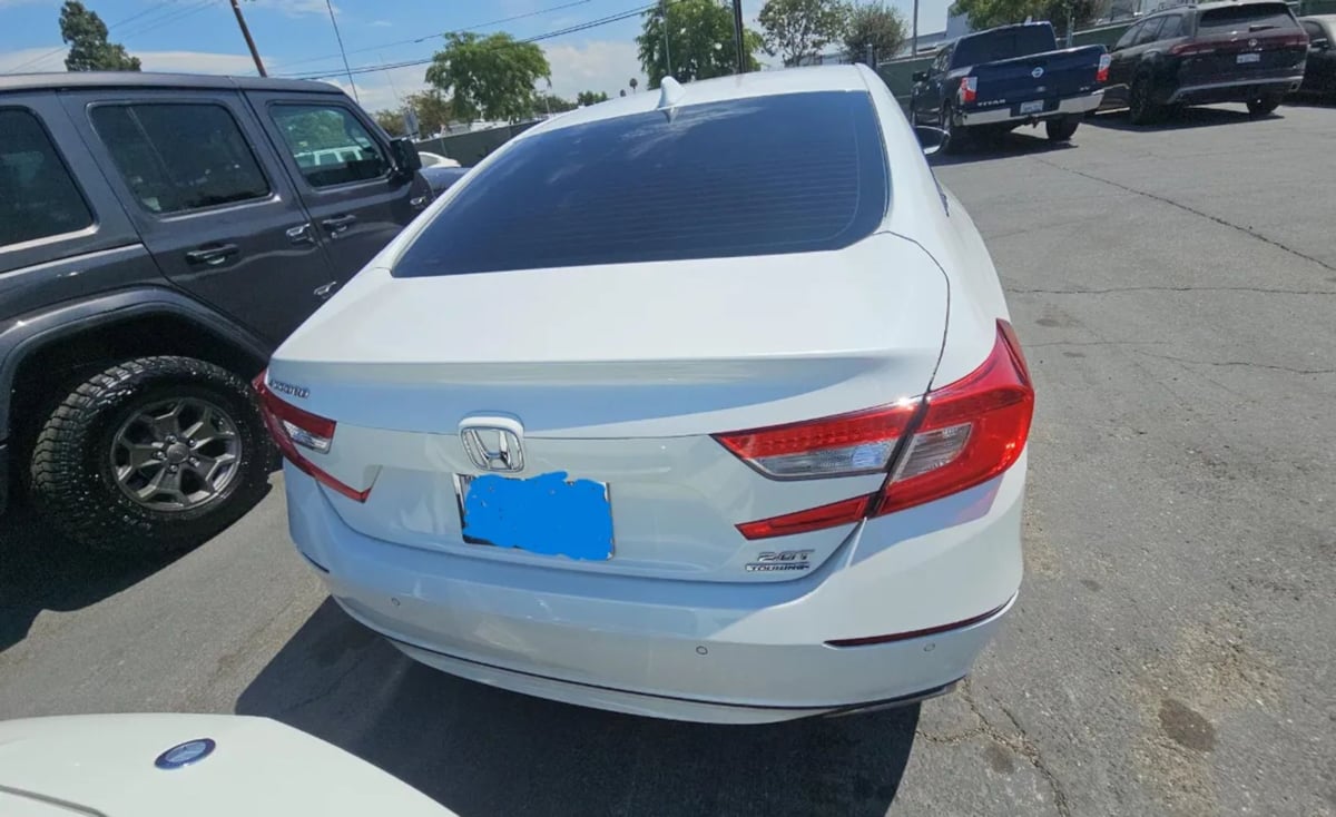 2019 Honda Accord Touring 2.0T photo 5