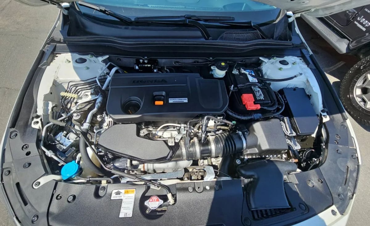 2019 Honda Accord Touring 2.0T photo 14
