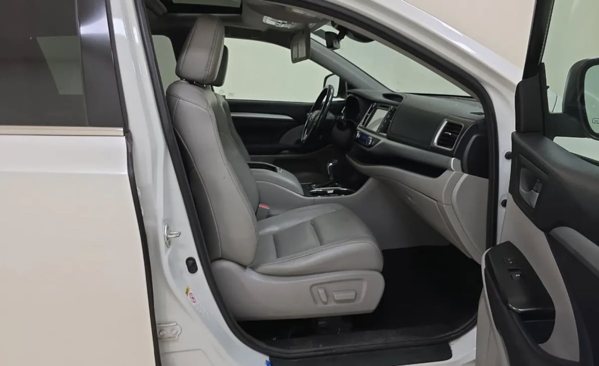 2018 Toyota Highlander XLE photo 6