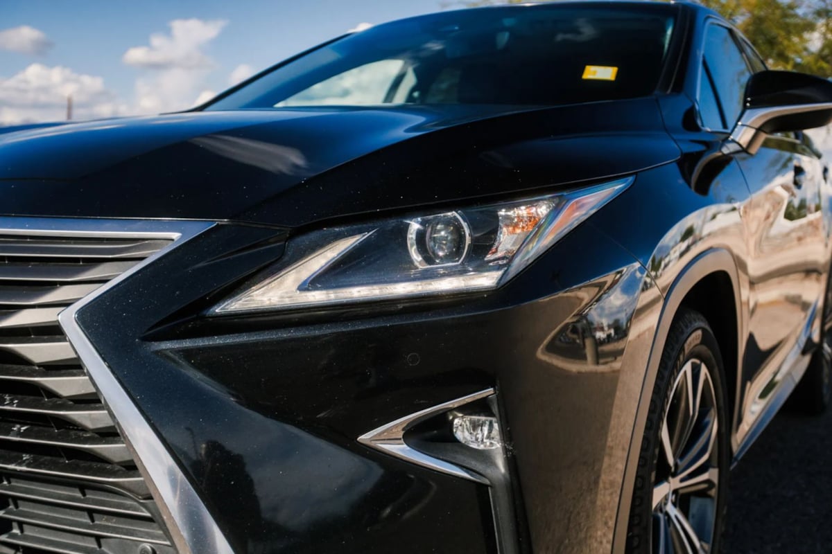 2018 Lexus RX 450h F SPORT photo 4
