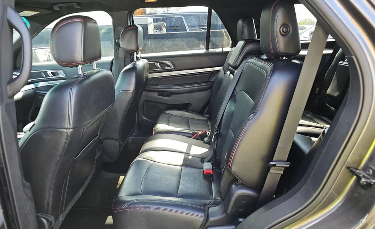 2016 Ford Explorer Sport photo 9