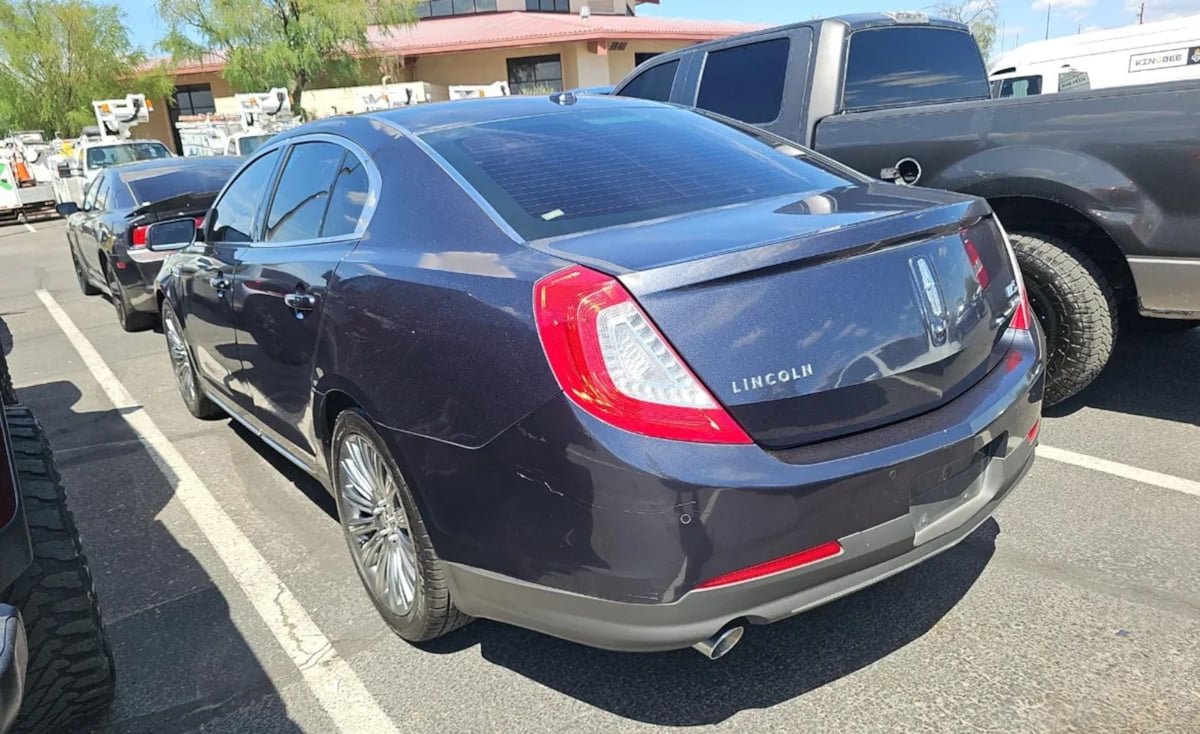 2013 Lincoln MKS Base photo 6