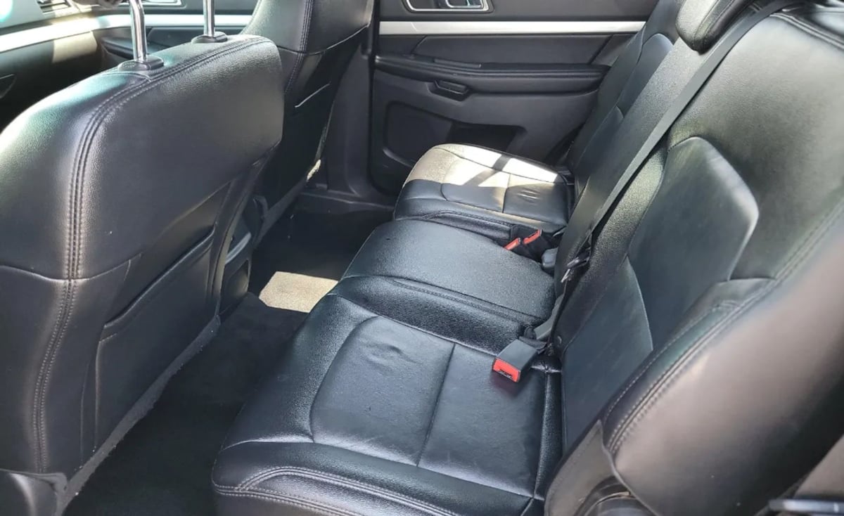 2016 Ford Explorer XLT photo 10
