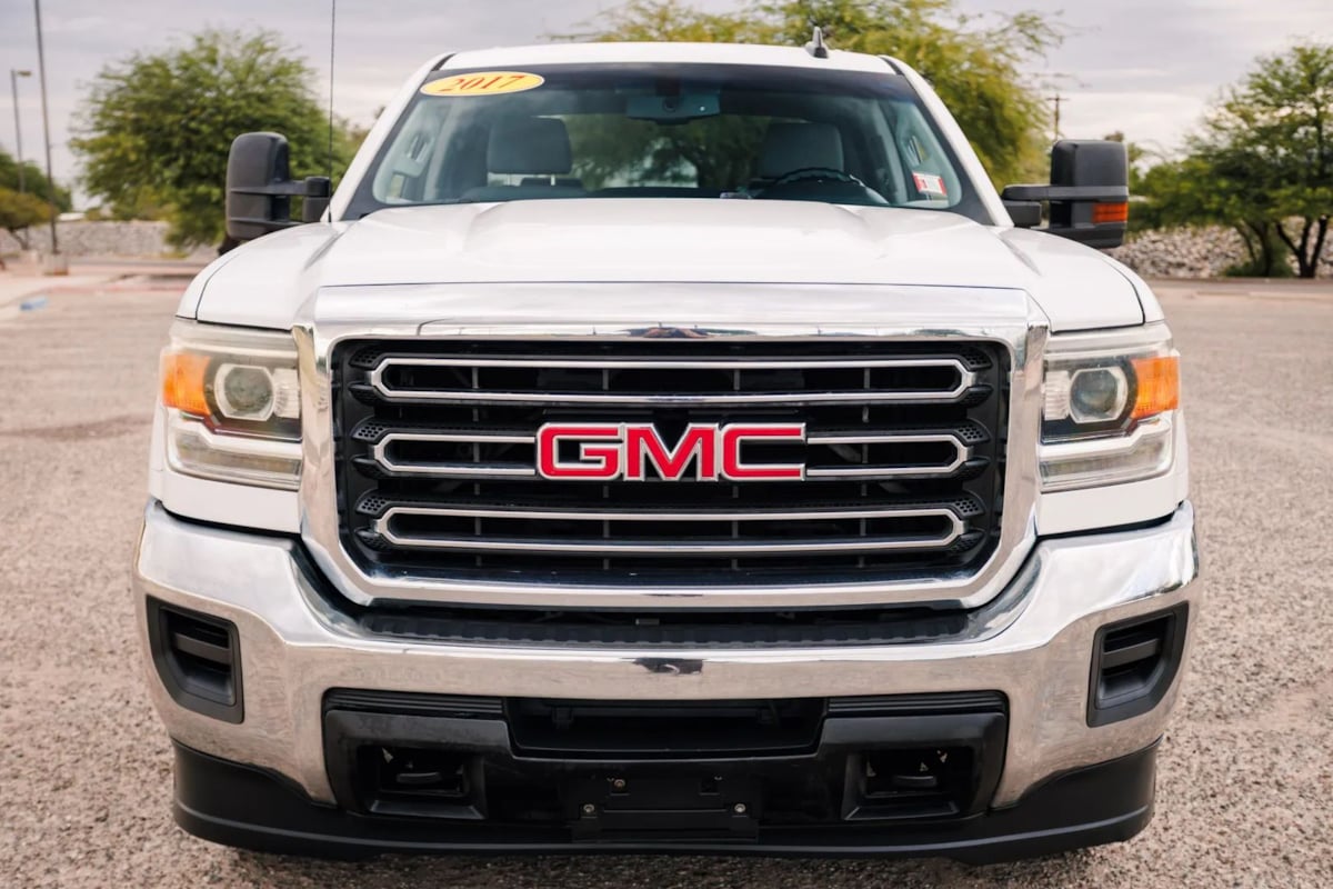2017 Gmc Sierra Base photo 2