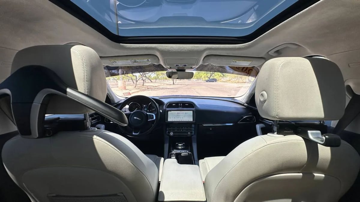 2020 Jaguar F-Pace Prestige - Photo 17
