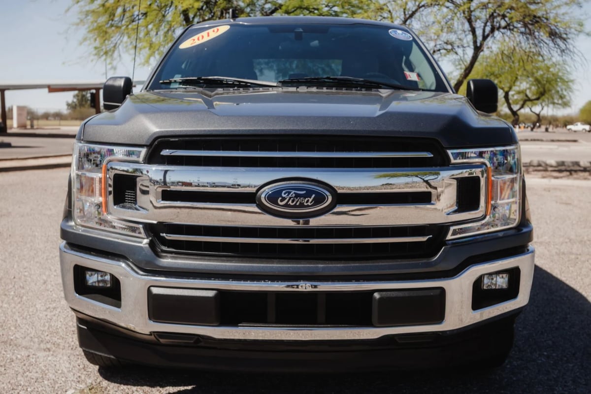 2019 Ford F-150 XLT - Photo 2