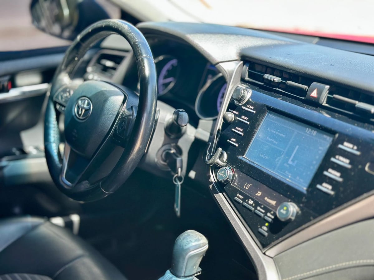 2019 Toyota Camry SE - Photo 31