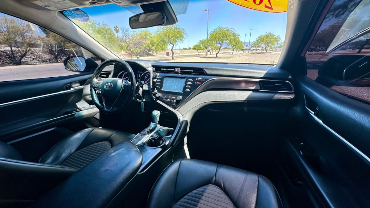 2019 Toyota Camry SE - Photo 34
