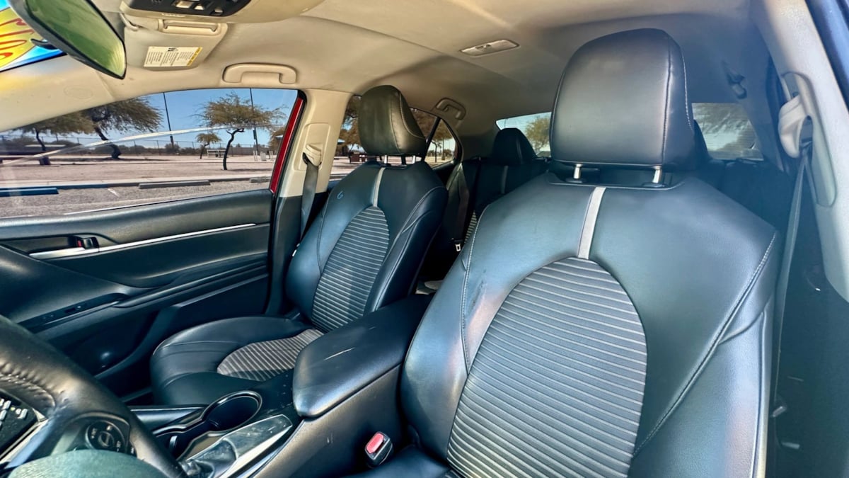 2019 Toyota Camry SE - Photo 41