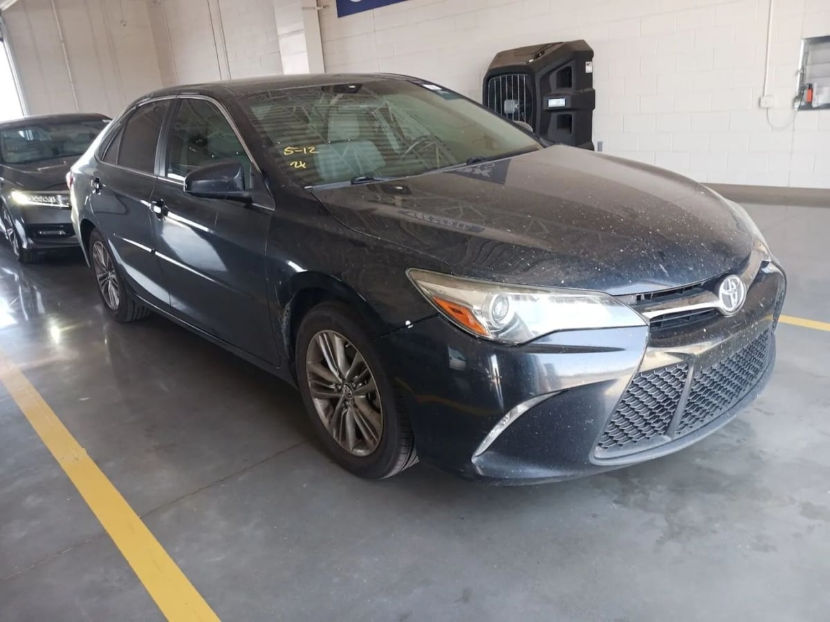 2016 Toyota Camry 2.5 Auto Special Edition's photo