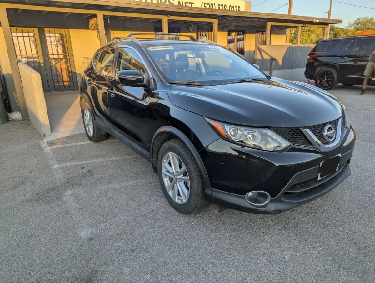 2017 Nissan Rogue Sport SV AWD's photo
