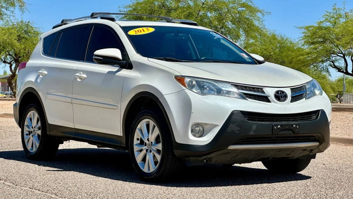 2013 Toyota RAV4 Limited's photo