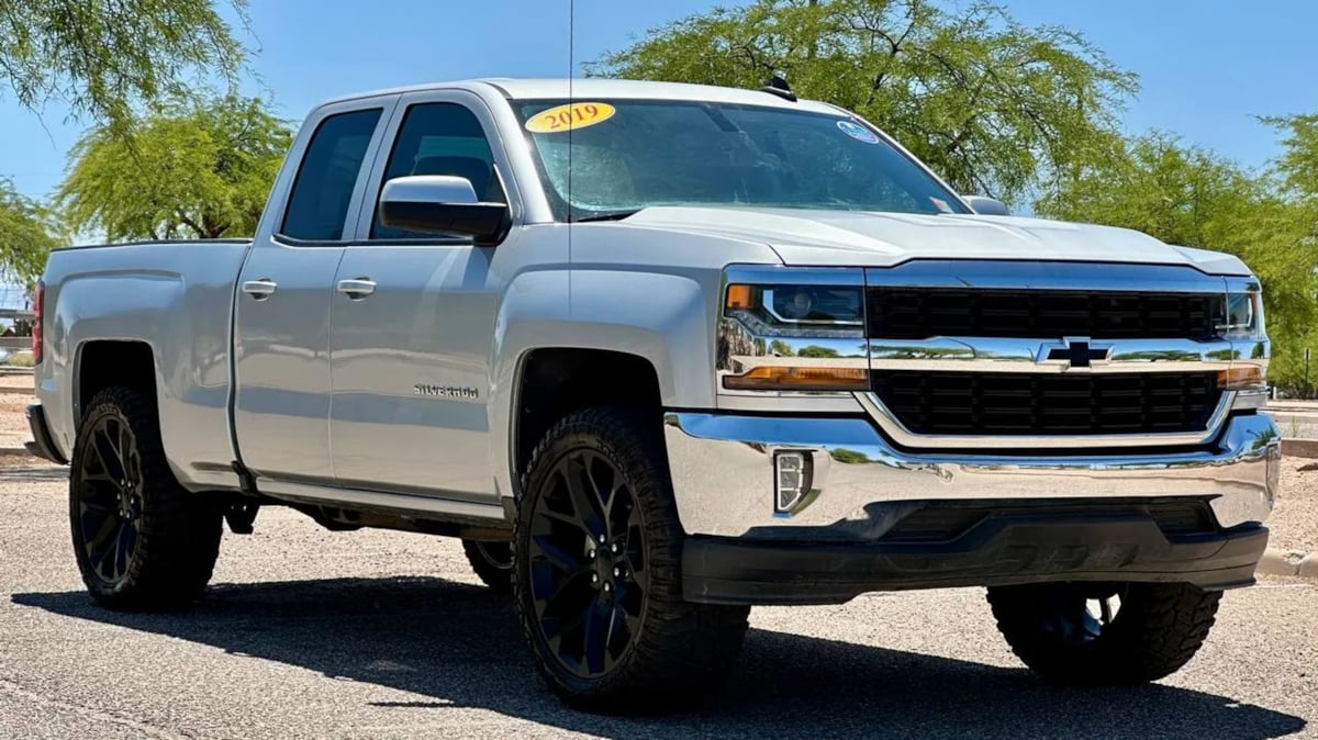 2019 Chevrolet Silverado 1500 LT RWD photo