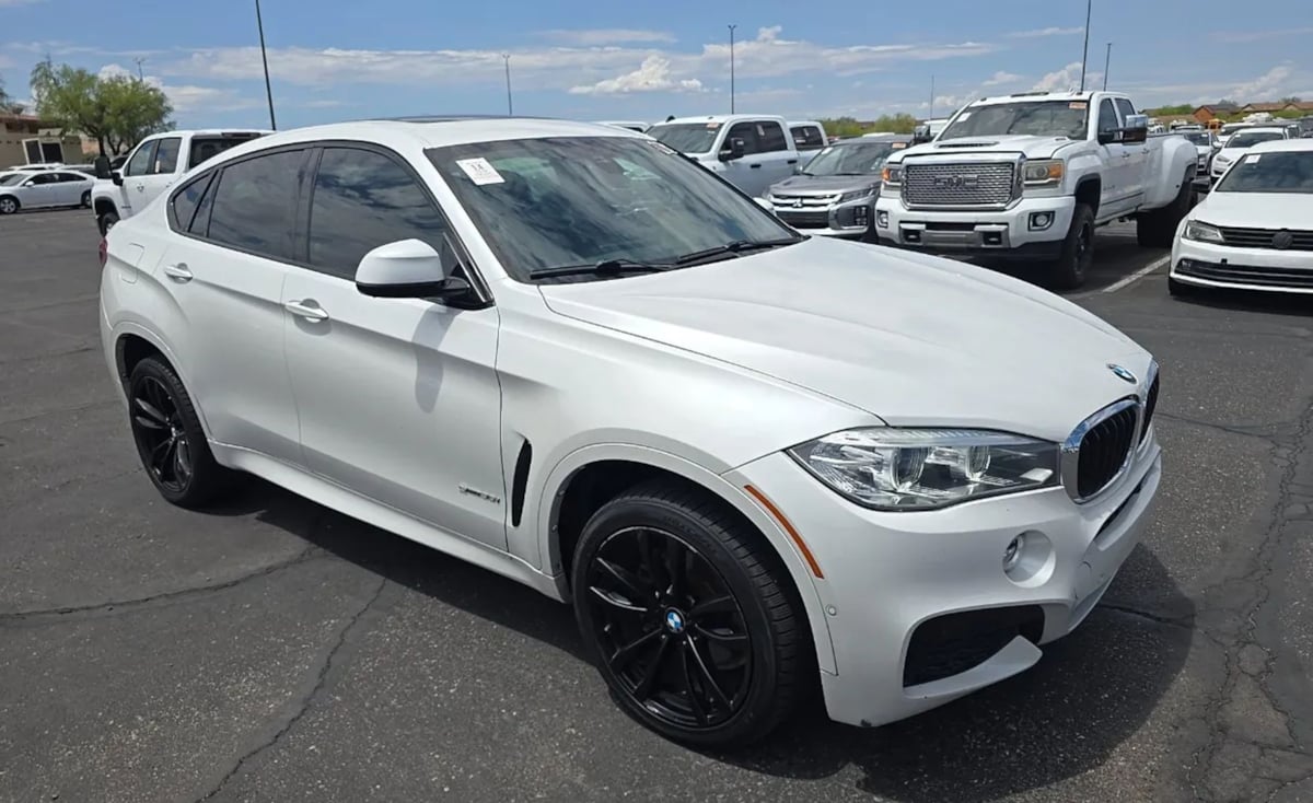 Mineral White Metallic 2018 BMW X6 SUV / Crossover Rear-Wheel Drive Automatic